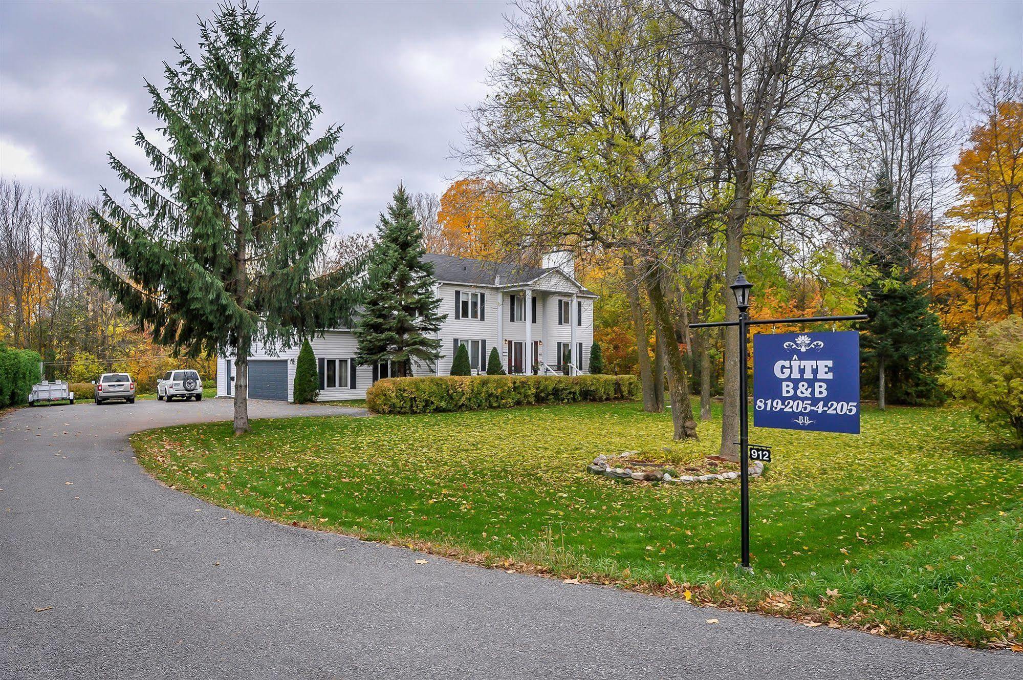 La Villa Rivermead Gatineau Exteriör bild